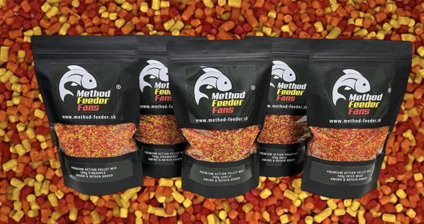 Premium Action Pellet Mix 700g - Príchuť: GARLIC